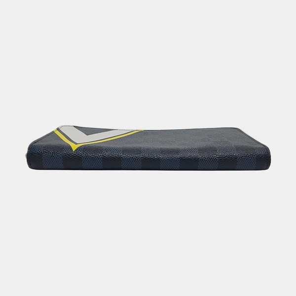 ZIPPY Damier Graphite Coated Canvas Gray