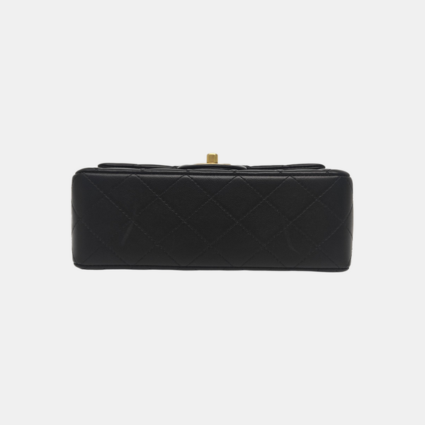 CLASSIC FLAP Mini Quilted Calfskin Black