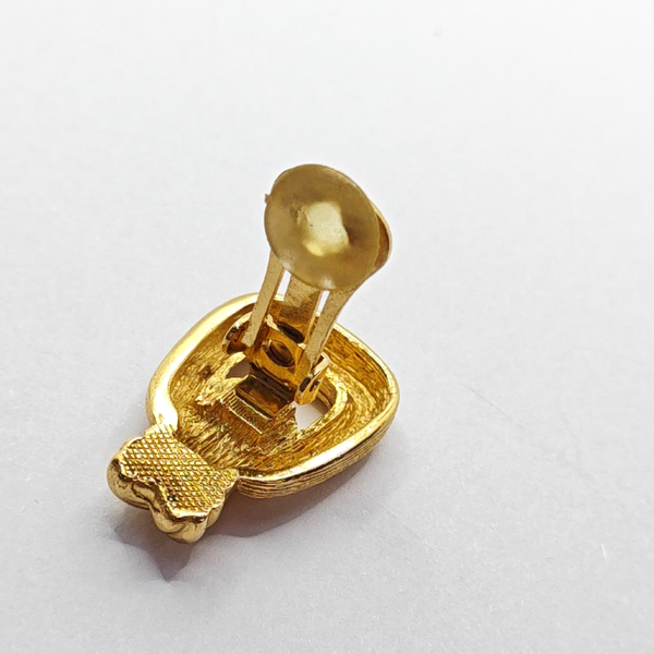 Twist Round Metal Gold Clip On Earrings