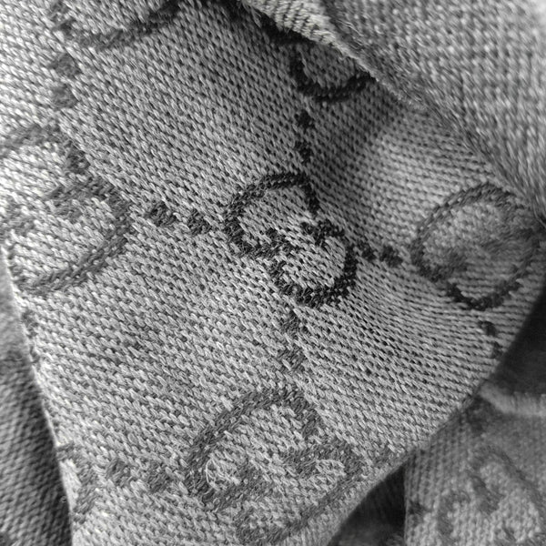 Bufanda de lana gris