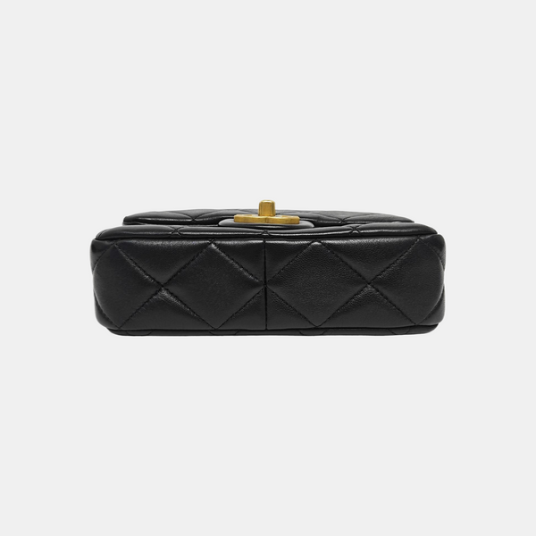 CLASSIC FLAP Small Quilted Lambskin Black