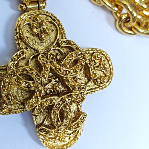 Metal Gold Necklace