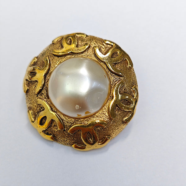 Metal Gold Clip On Earrings