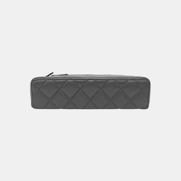 VANITY CASE Quilted Lambskin Gray
