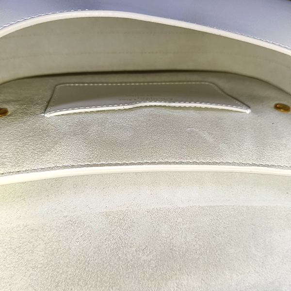 Authenticated pre-owned Bobby Medium Calfskin White - Shoulder Bag at Looply