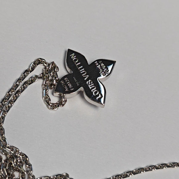 STAR BLOSSOM 18k White Gold Silver Necklace