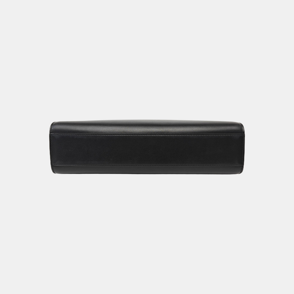 MANHATTAN Medium Calfskin Black