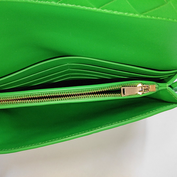 The Pouch Mini Lambskin Green