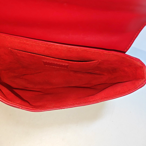 NEW WAVE PM Quilted Calfskin Red