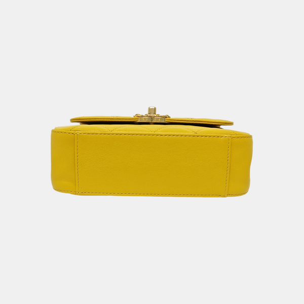 CHAIN INFINITY TOP HANDLE Quilted Lambskin Yellow
