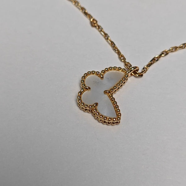 Sweet Alhambra 18k Gold Necklace