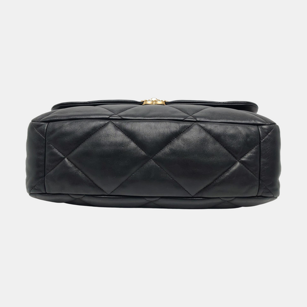 CHANEL 19 Maxi Quilted Lambskin Black