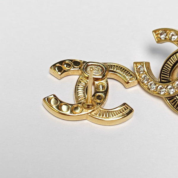 Metal Gold Stud Earrings