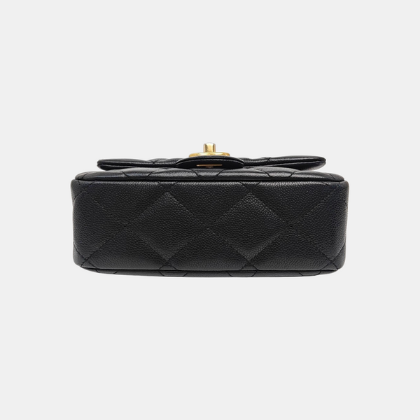 CLASSIC FLAP Medium Quilted Grained Calfskin Black