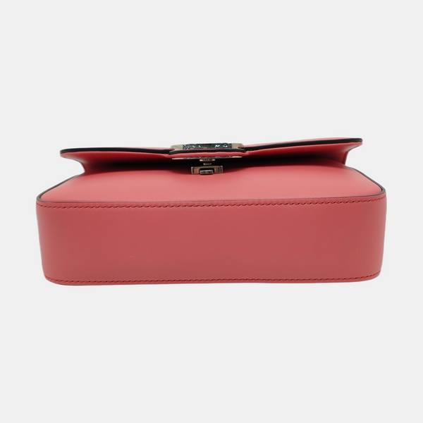 Authenticated pre-owned GG Marmont Mini Calfskin Red - Shoulder Bag at Looply