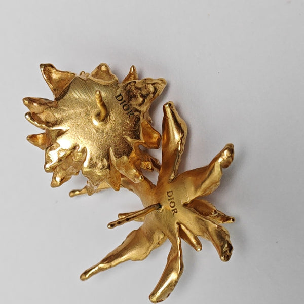 Metal Gold Stud Earrings