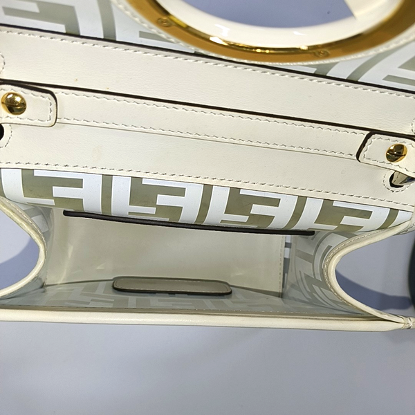 Kan I Mini Calfskin White