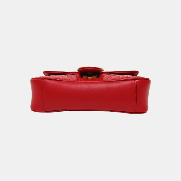 GG Marmont Pequeño Piel Acolchada Roja