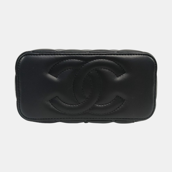 Authenticated pre-owned VANITY CASE Quilted Lambskin Black - Shoulder Bag at Looply