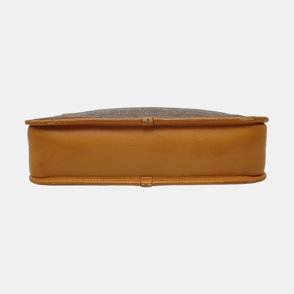 Canvas Brown