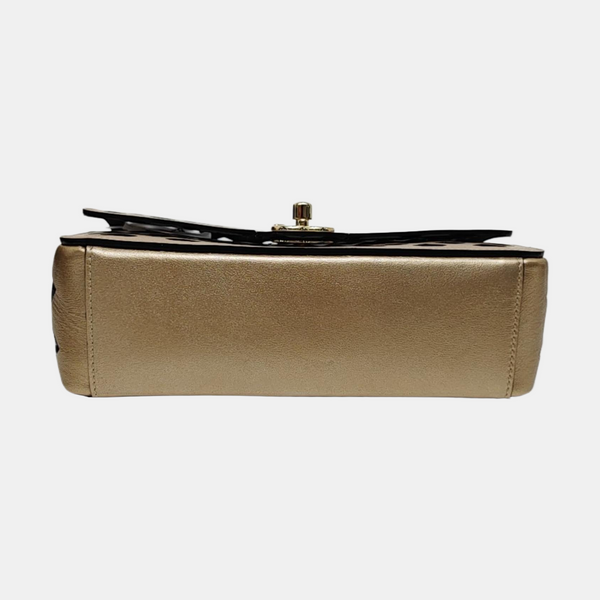 CLASSIC FLAP Calfskin Gold
