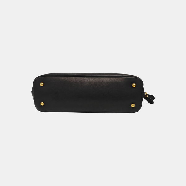 Aventure Lambskin Black