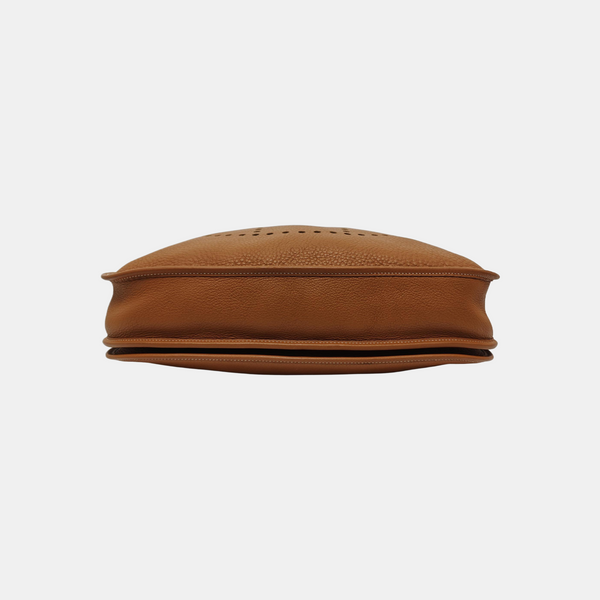 Evelyne 40 Clemence Brown