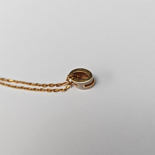 Pop H Metal Gold Necklace