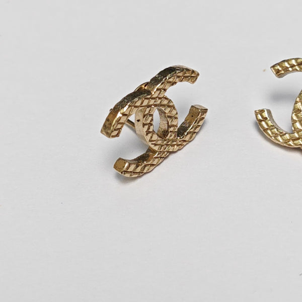 Metal Gold Stud Earrings