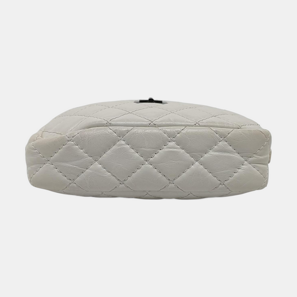 Authenticated pre-owned 2.55 Quilted Calfskin White - Crossbody Bag at Looply
