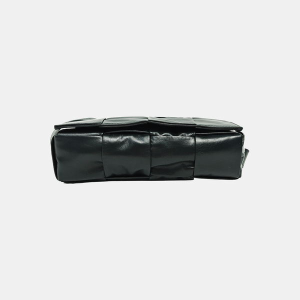 Authenticated pre-owned Cassette Calfskin Green - Belt Bag at Looply