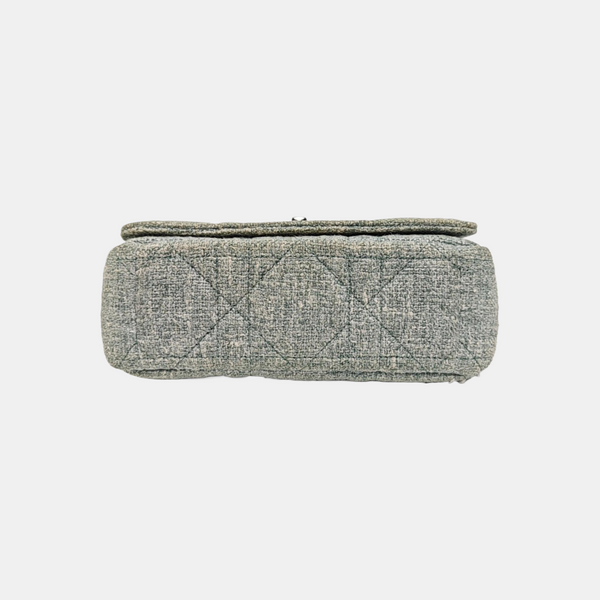 Dior Caro pequeño de tela acolchada verde