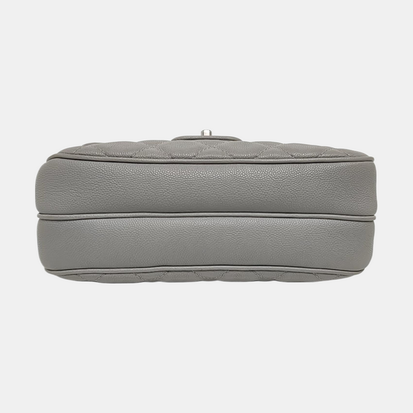 Authenticated pre-owned CLASSIC FLAP Quilted Grained Calfskin Grey - Shoulder Bag at Looply