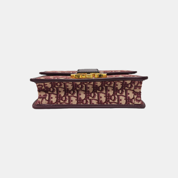 30 Montaigne Oblique Canvas Red