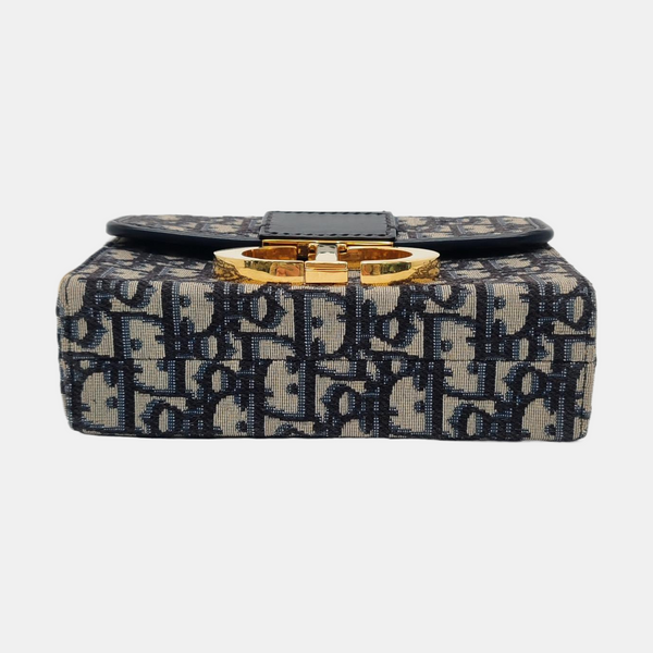 Authenticated pre-owned 30 Montaigne Oblique Canvas Blue - Shoulder Bag at Looply