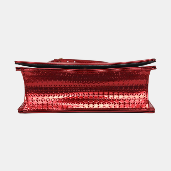 Authenticated pre-owned Diorama Quilted Calfskin Red - Crossbody Bag at Looply