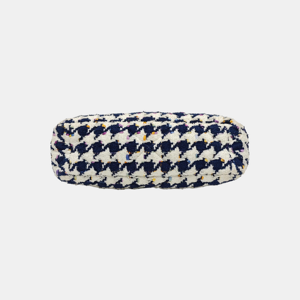 CHANEL 19 Large Quilted Fabric White