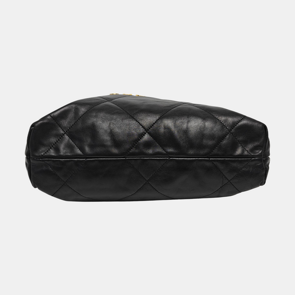 CHANEL 22 Small Quilted Calfskin Black