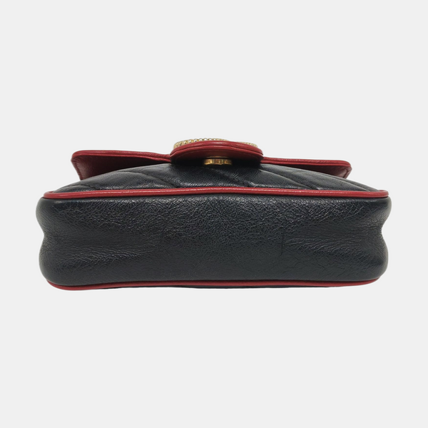 Authenticated pre-owned GG Marmont Super Mini Quilted Calfskin Black - Crossbody Bag at Looply