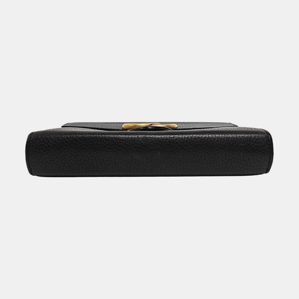 Authenticated pre-owned GG Marmont Mini Calfskin Black - Crossbody Bag at Looply