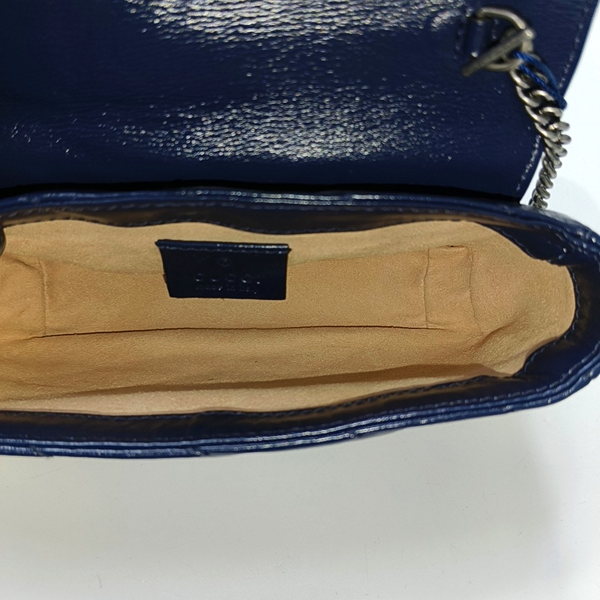 Authenticated pre-owned GG Marmont Super Mini Quilted Calfskin Blue - Crossbody Bag at Looply