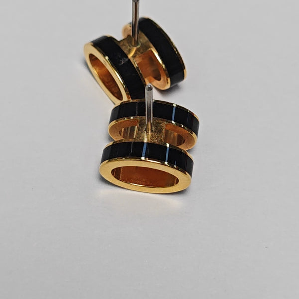 Pop H Metal Gold Stud Earrings
