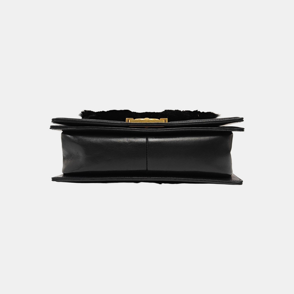 Authenticated pre-owned BOY CHANEL Medium Lambskin Black - Shoulder Bag at Looply