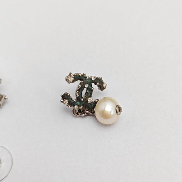 Metal Silver Stud Earrings