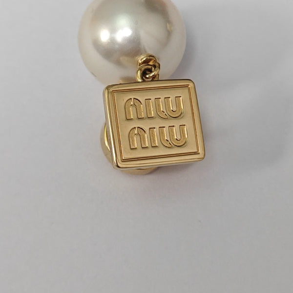 Metal Gold Stud Earrings