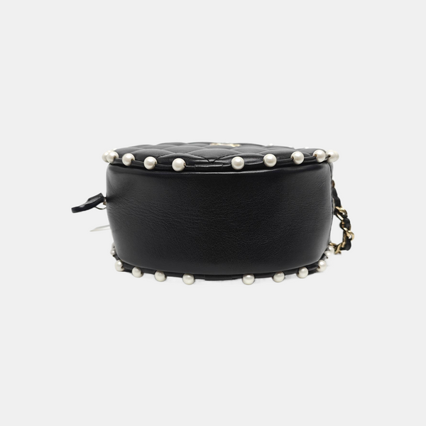 ROUND Quilted Calfskin Black