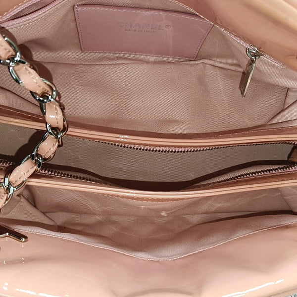 Authenticated pre-owned JUST MADEMOISELLE Quilted Patent Leather Pink - Top Handle Bag at Looply