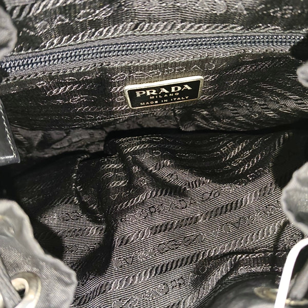 Vela Small Nylon Black