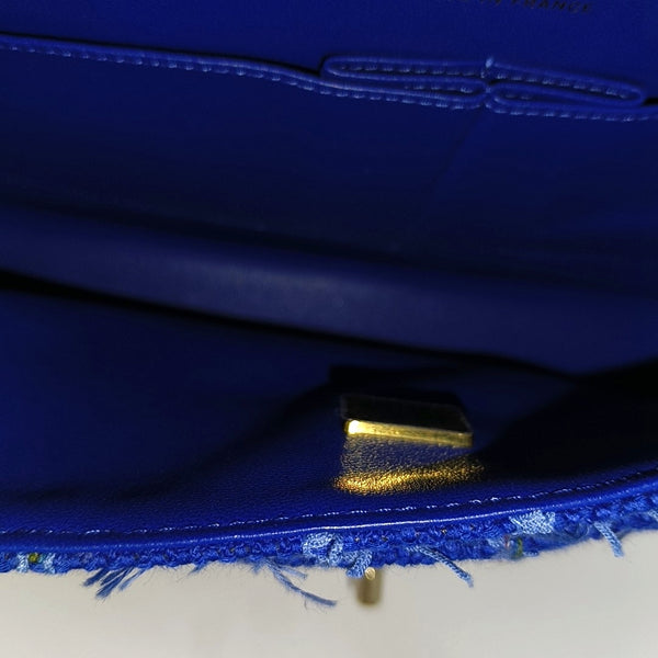 CLASSIC FLAP Medium Quilted Wool Blue