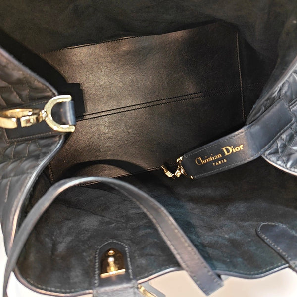 Toujours Medium Cannage Calfskin Black